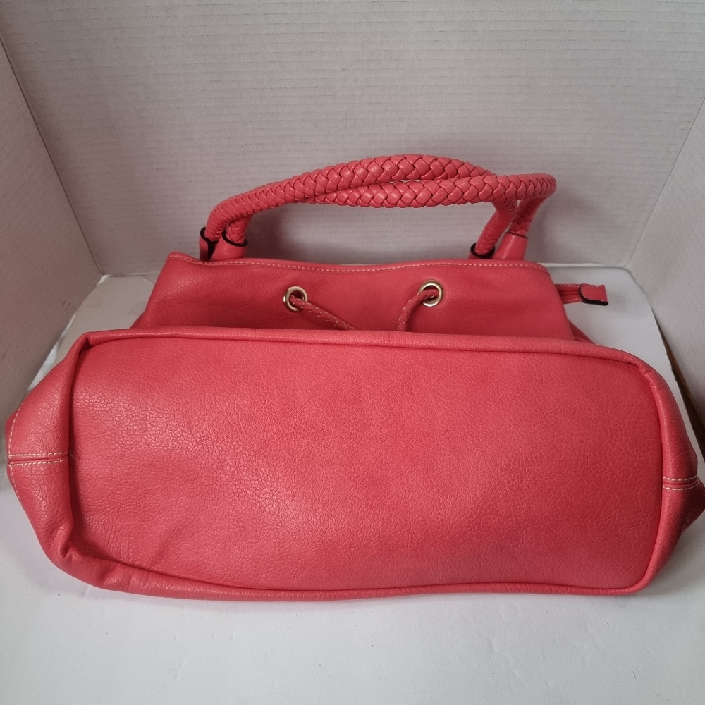 Oversize Coral Handbag - Picture 3 of 9